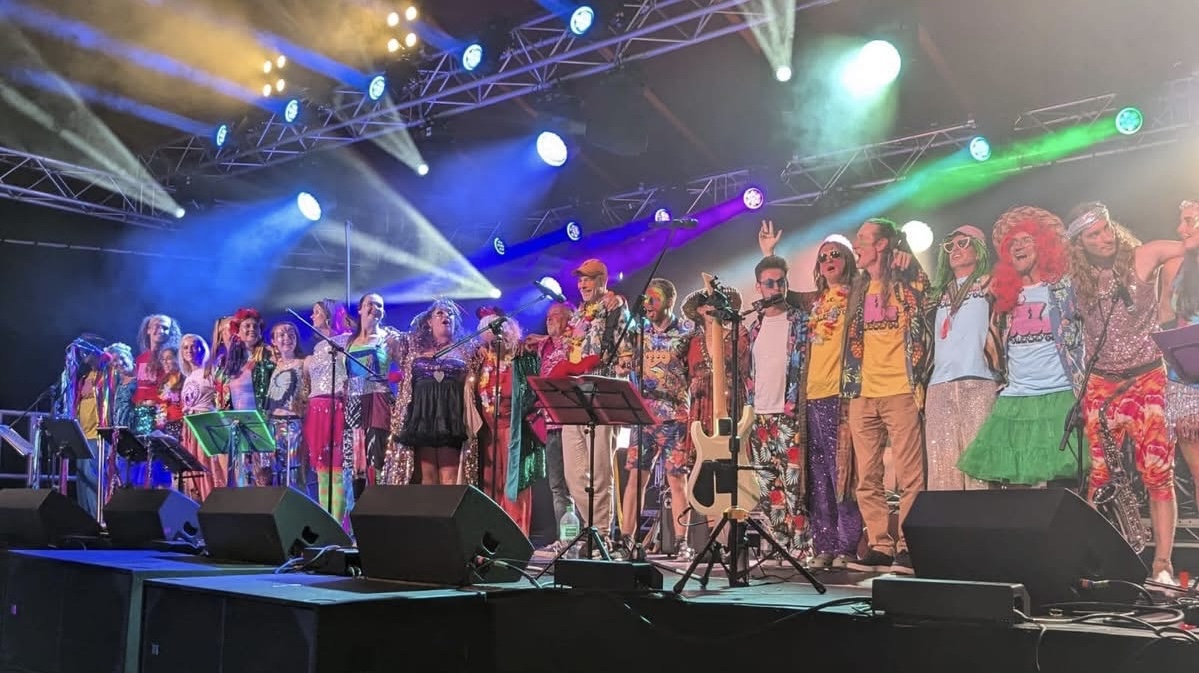 Folk Camps Party Band